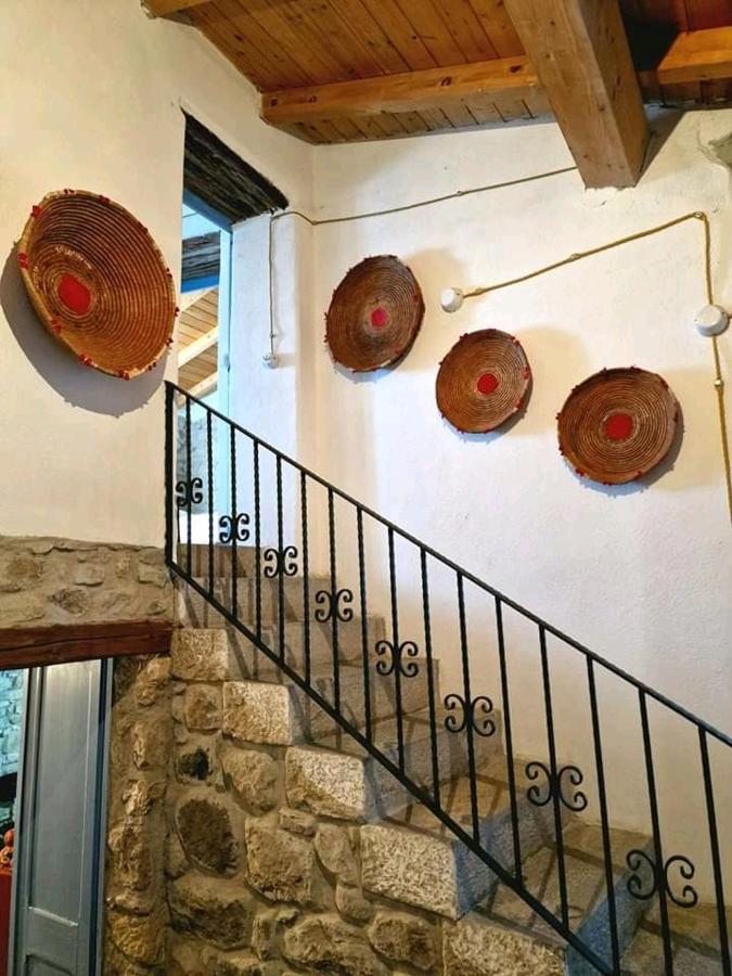 Hotel Sa Domu De Ziu Antoneddu à Tuili Extérieur photo