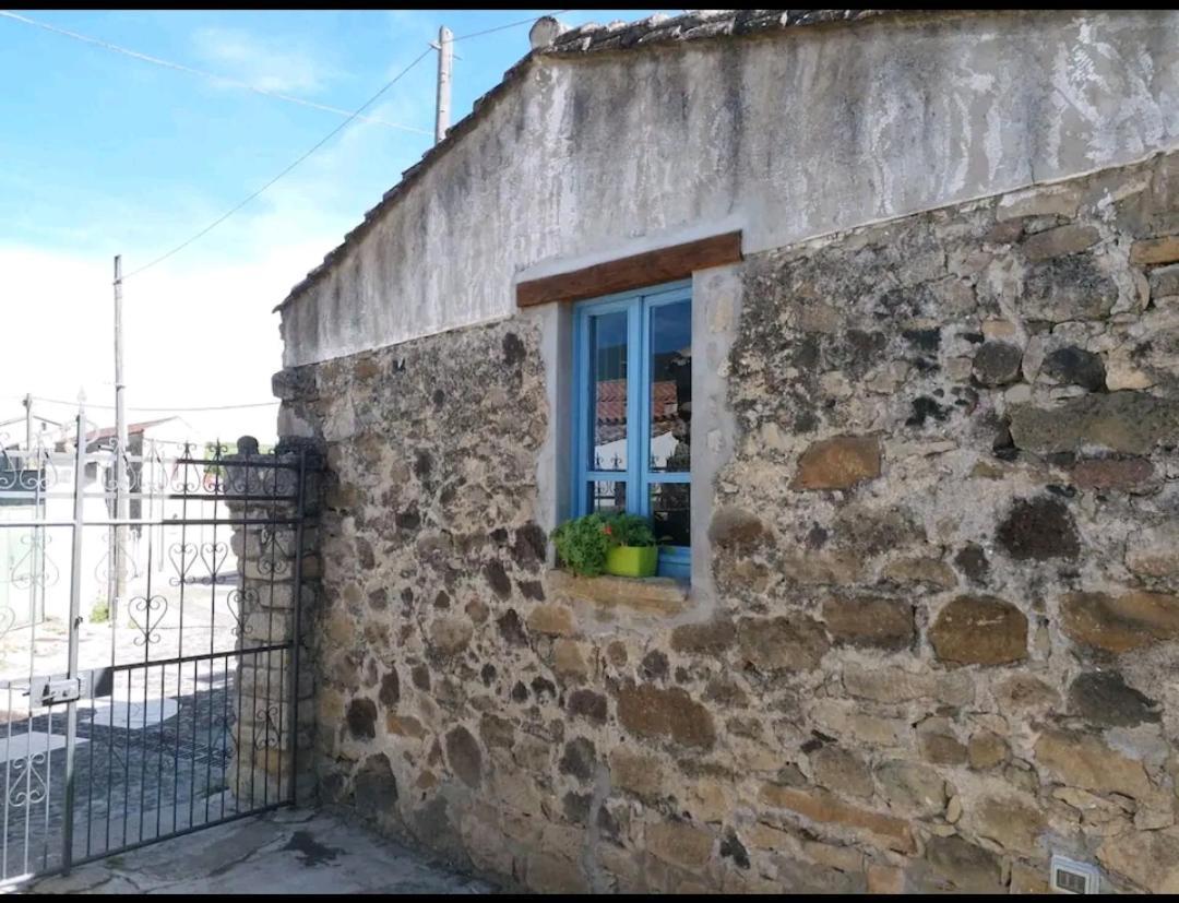 Hotel Sa Domu De Ziu Antoneddu à Tuili Extérieur photo