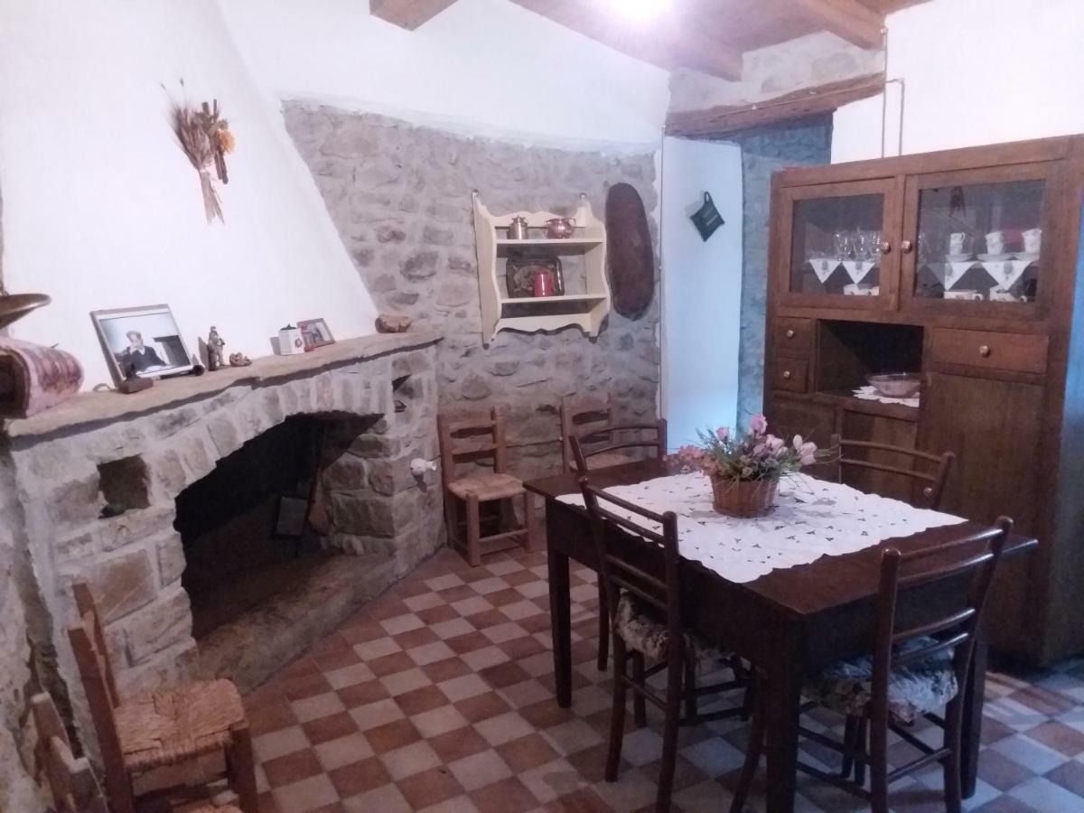 Hotel Sa Domu De Ziu Antoneddu à Tuili Extérieur photo